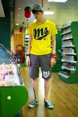 適合年輕男性日常穿著，潮范有型