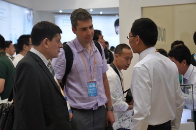 蘇泊爾無鉛龍頭吸引了眾多中外客商、新舊經(jīng)銷商慕名而來