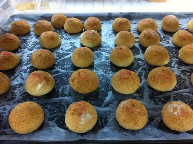 云南沃爾瑪推出好吃又實惠的自制現(xiàn)烤火腿餅！