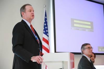 北京鼎石國(guó)際學(xué)校校長(zhǎng)Malcolm McKenzie先生闡述“世界學(xué)?！钡睦砟?>
															</a>
						</div>
						

						
					</div>

					
				
					<div   id=