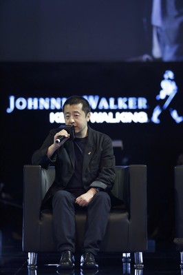 著名導(dǎo)演賈樟柯出席尊尼獲加&reg;藍牌&reg;當(dāng)代變革者 短片發(fā)布典禮