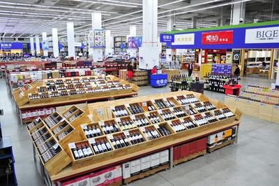 升級改造后全新亮相的山姆深圳福田店給會員帶來更舒適的購物體驗(yàn)以及煥然一新的形象感受。